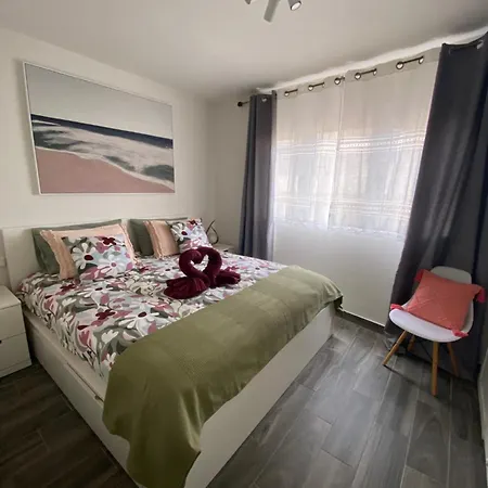 Apartment Casa Cosy - Vue & Terrasse, 3 Min A Pied El *